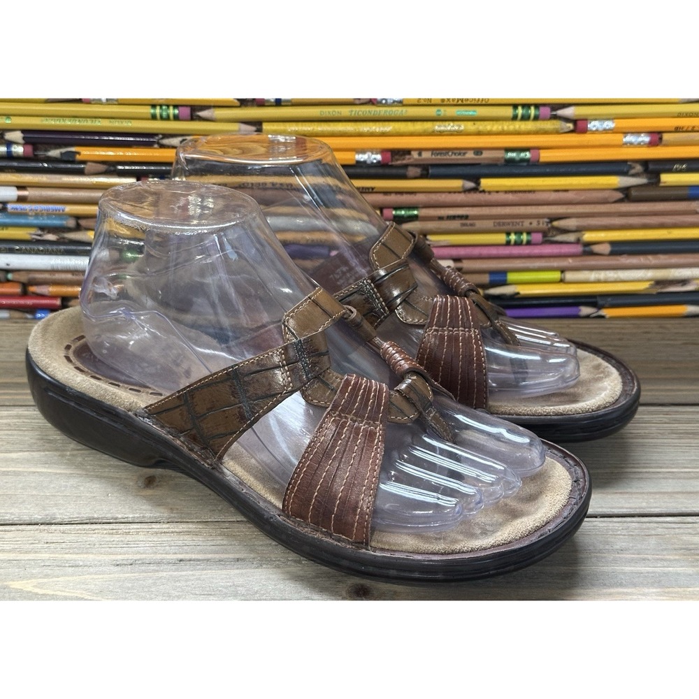 Clarks Leather Flip Flop Sandals Artisan Brown Womens Size 8 Good